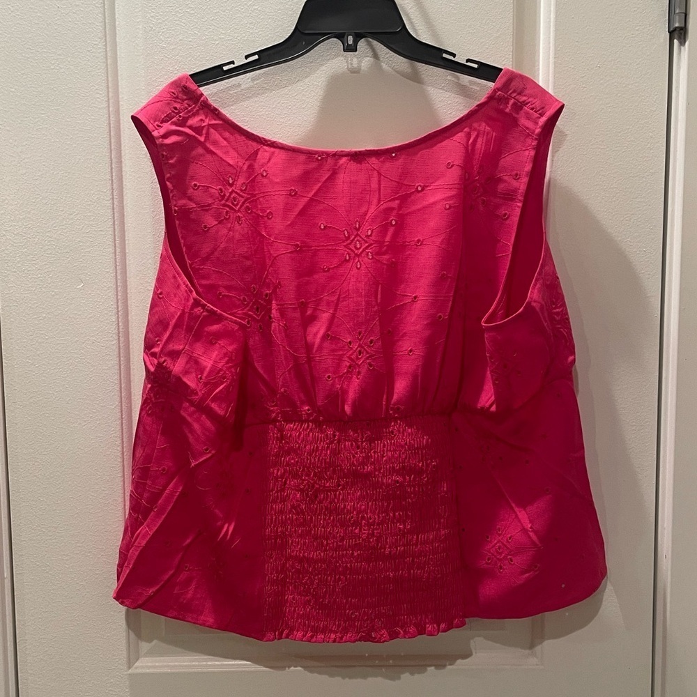 NEW…General Good Pink Eyelit Embroidered Top - Picture 2 of 3